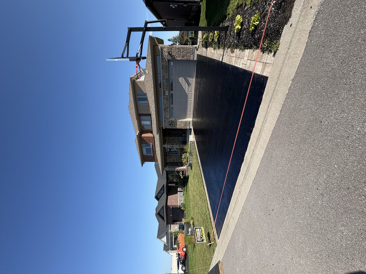 Professional driveway sealing result